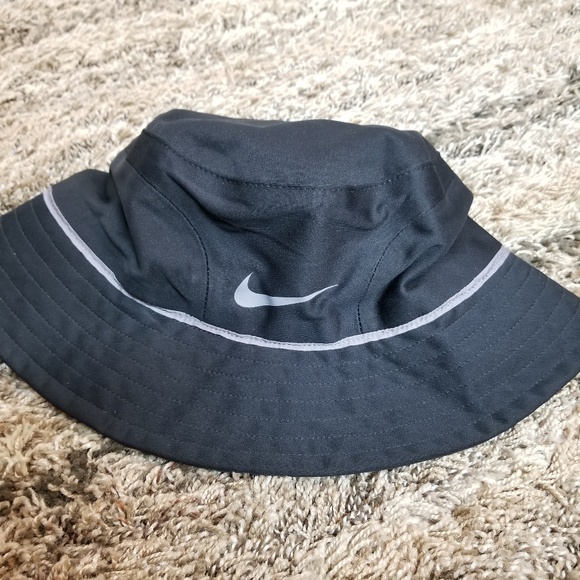 nike storm fit hat